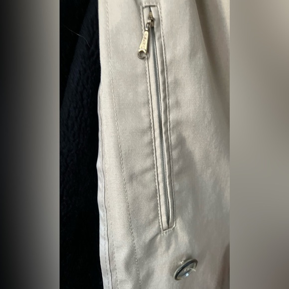 Men’s Misty Harbor Size 44 Long Beige Faux Fur Lined Rain Coat. - Picture 15 of 16